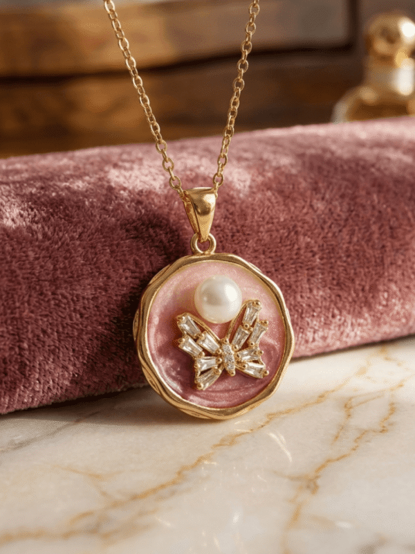 Elegant Pendant