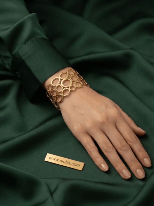 Cercle — Gold Ring Link Cuff Bracelet worn on wrist