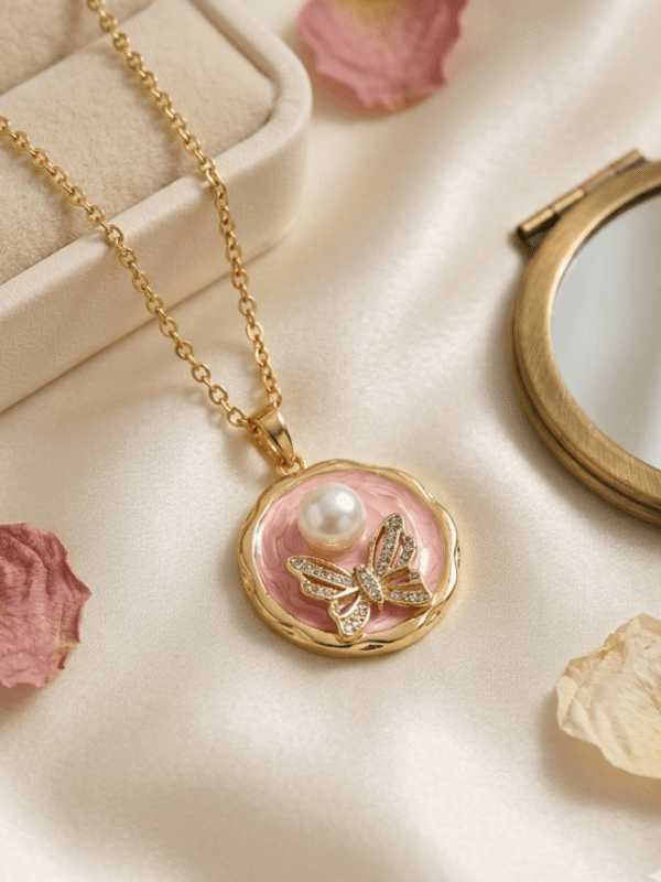 Elegant Pendant