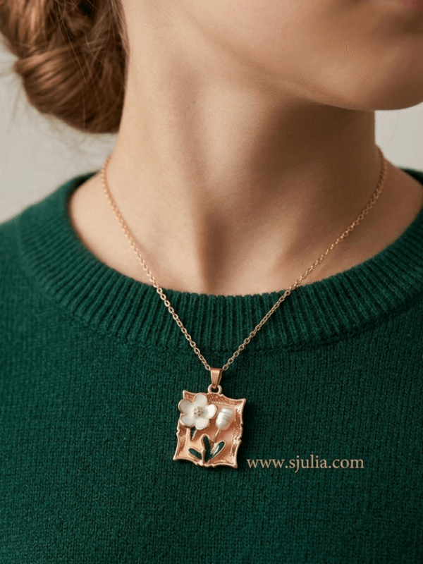 Elegant Pendant