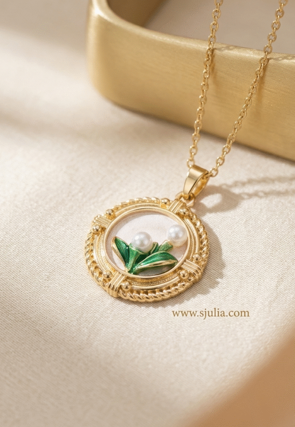 Elegant Pendant