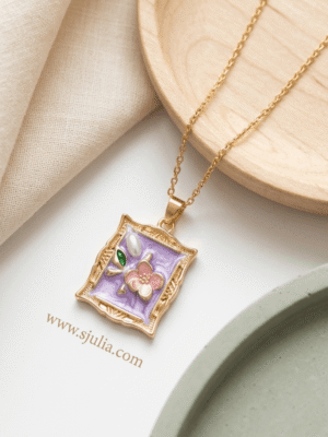 Elegant Pendant