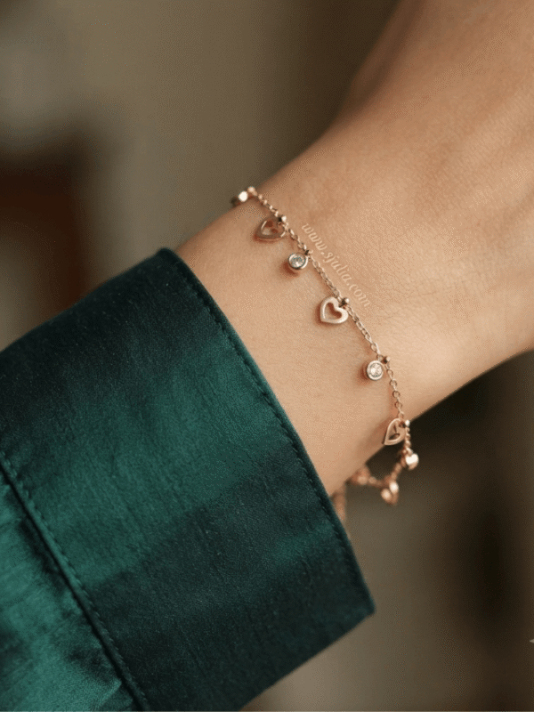Ishani Rose Gold Open Heart Crystal Bracelet Ishani Rose Gold Open Heart Crystal Bracelet