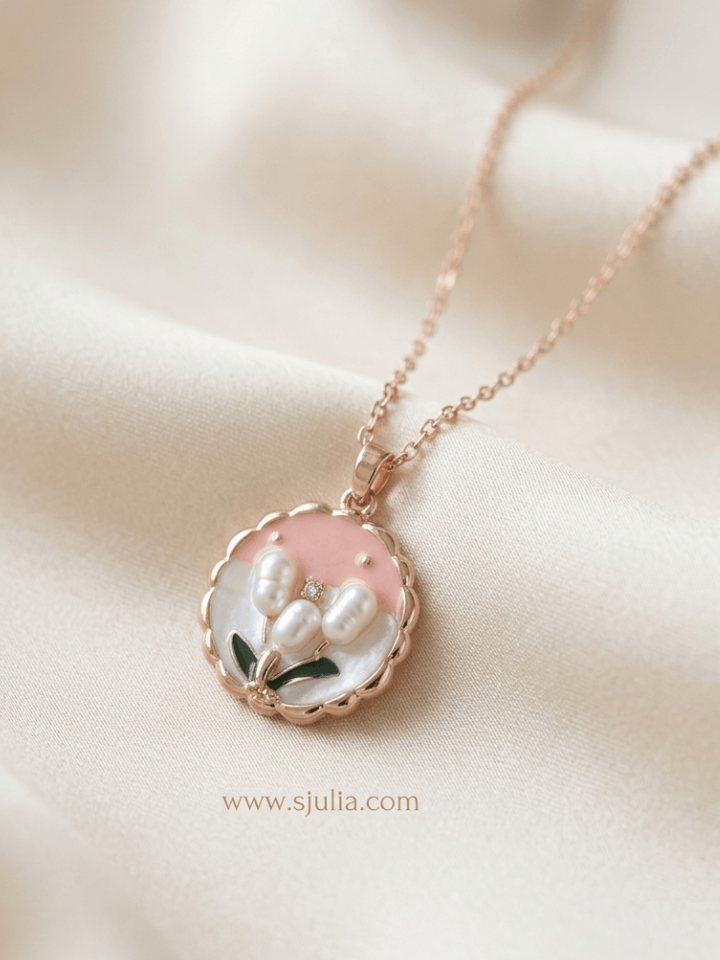 Elegant Pendant