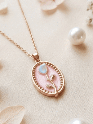 Elegant Pendant