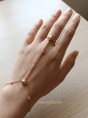 Stylish Hand Chain by Sjulia