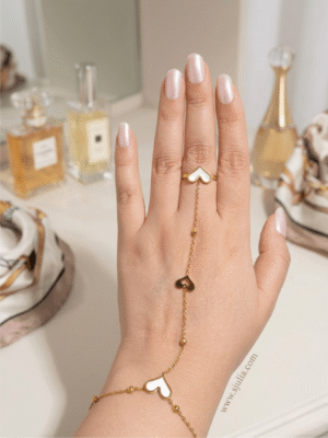 Stylish Hand Chain by Sjulia