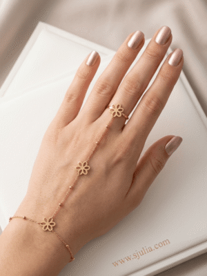 Stylish Hand Chain by Sjulia