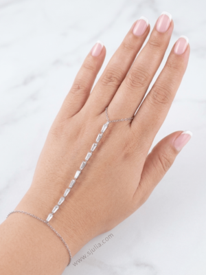 Stylish Hand Chain by Sjulia Stylish Hand Chain by Sjulia
