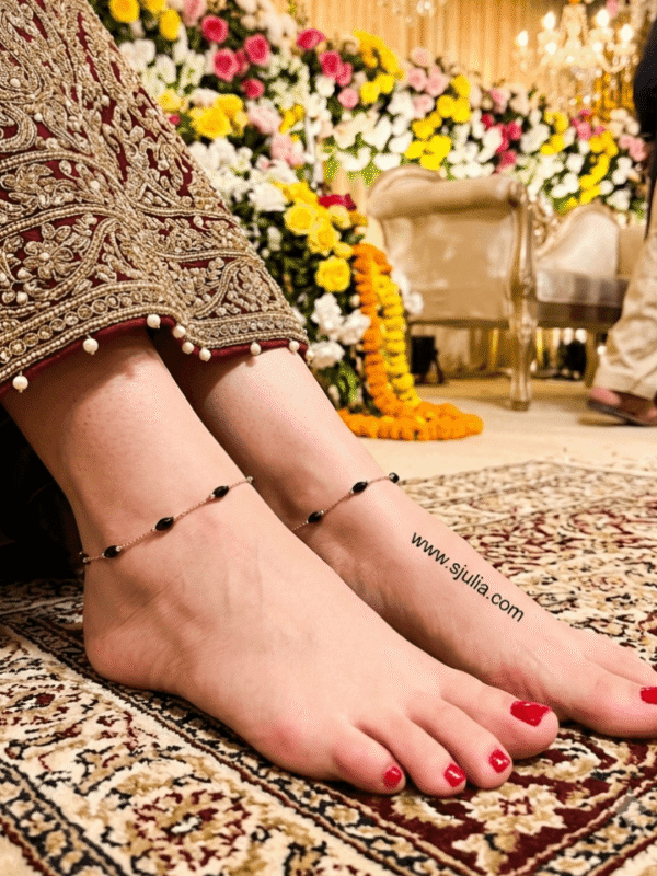 40 Nazam — Minimal Chain Anklet