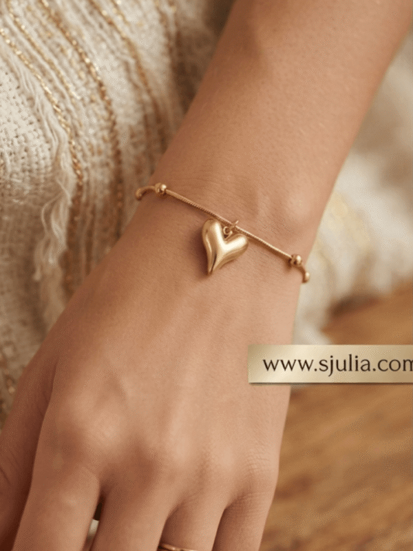 Dilnaz Gold Puffed Heart Bracelet