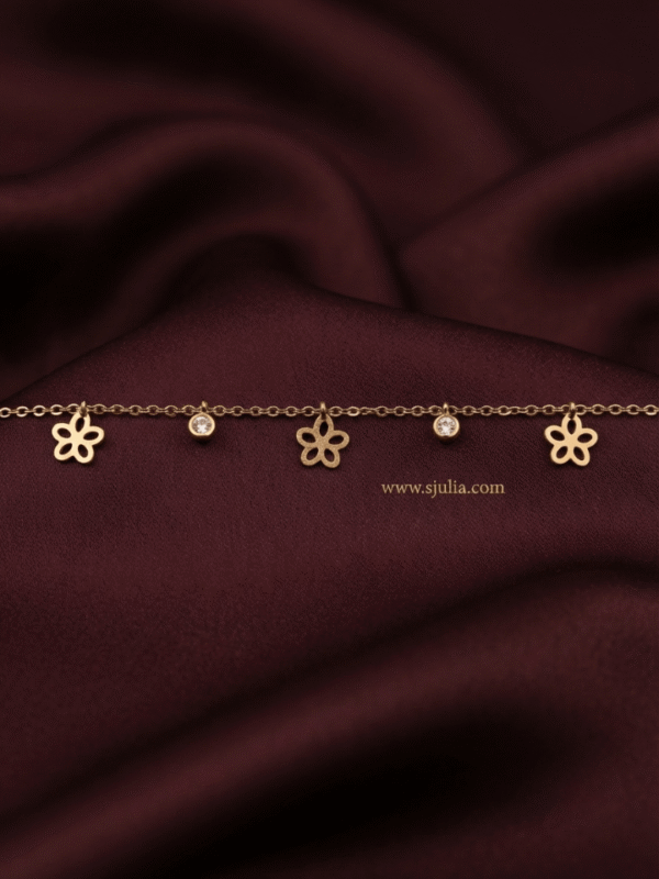 Dainty Gold Flower Charm Anklet Dainty Gold Flower Charm Anklet
