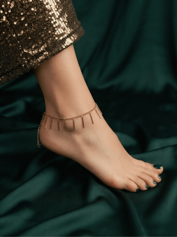 Rasha – Rose Gold Fringe Bar Anklet worn on ankle Rasha – Rose Gold Fringe Bar Anklet worn on ankle