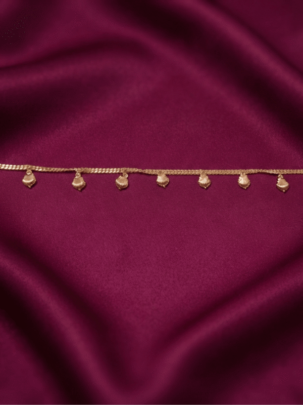 Sadaf-e-Sahil – Rose Gold Seashell Anklet worn on ankle Sadaf-e-Sahil – Rose Gold Seashell Anklet worn on ankle