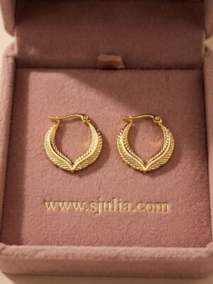 Areeba – Feather Leaf Gold Hoop Earrings