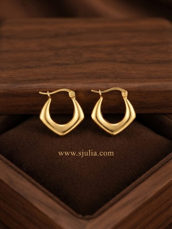 Mishal – Angular Pointed Gold Hoop Earrings Mishal – Angular Pointed Gold Hoop Earrings