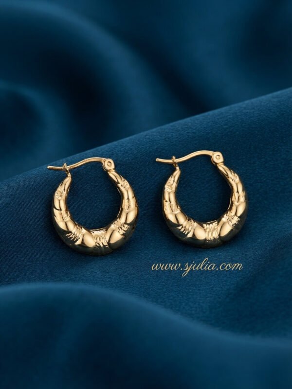 Amal – Textured Vintage Gold Hoop Earrings Amal – Textured Vintage Gold Hoop Earrings