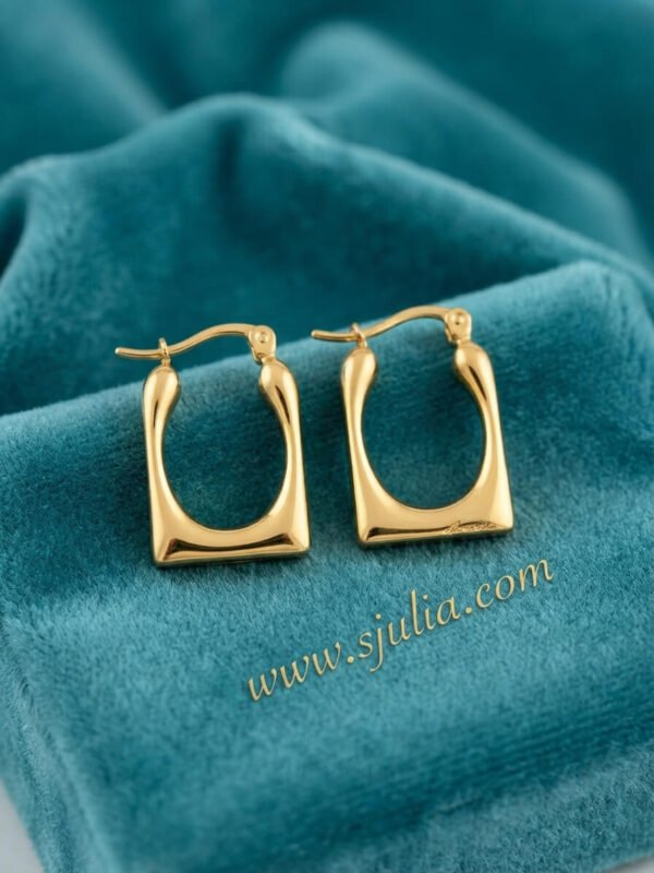 Hania – Rectangular Gold Hoop Earrings Hania – Rectangular Gold Hoop Earrings