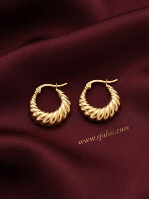 Alishba – Croissant Twist Gold Hoop Earrings