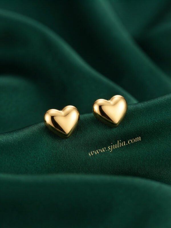 Meerab – Smooth Puffy Heart Gold Stud Earrings Meerab – Smooth Puffy Heart Gold Stud Earrings