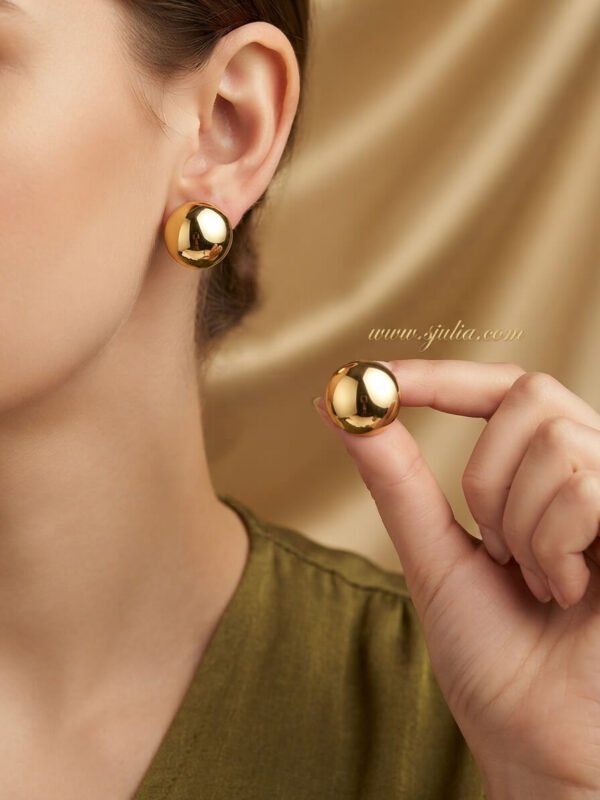 Anaya – Round Gold Ball Stud Earrings Anaya – Round Gold Ball Stud Earrings