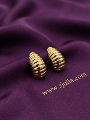 Meher – Ribbed Gold Chunky Hoop Earrings