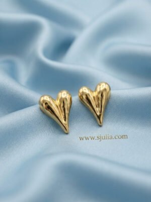 Aiza – Elongated Gold Heart Stud Earrings Aiza – Elongated Gold Heart Stud Earrings