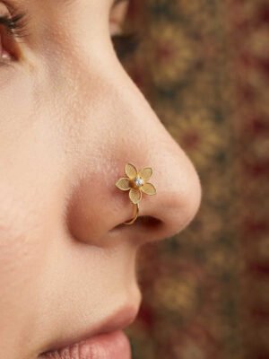 Yamin – Gold Floral Crystal Nose Ring