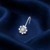 Aria – Silver Daisy Crystal Nose Pin Aria – Silver Daisy Crystal Nose Pin