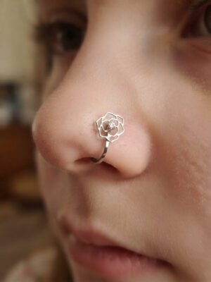 Elora – Silver Outline Rose Nose Ring