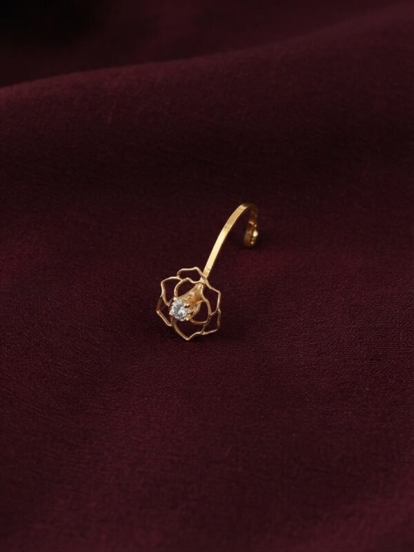 Elora – Gold Outline Rose Nose Ring