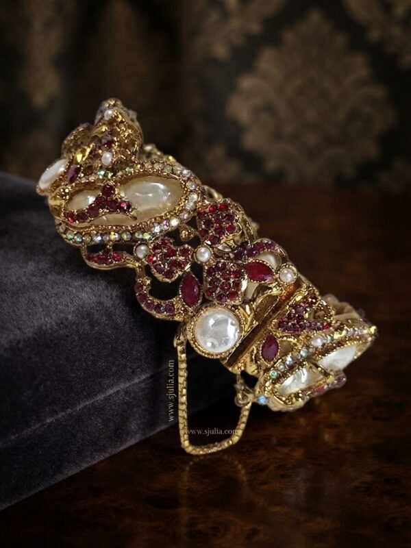 Mehak – Royal Turkish Gold Filigree Crown Cuff Bracelet Mehak – Royal Turkish Gold Filigree Crown Cuff Bracelet