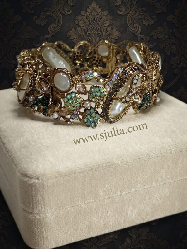 Mehak – Royal Turkish Gold Filigree Crown Cuff Bracelet Mehak – Royal Turkish Gold Filigree Crown Cuff Bracelet