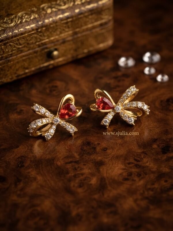 Sana – Gold Mint Crystal Bow Studs