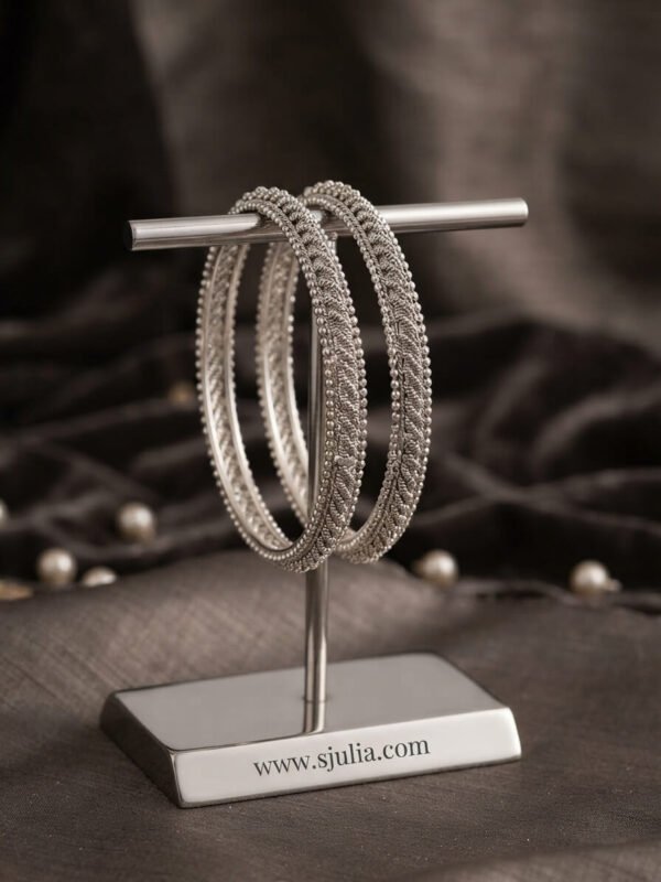 Warda – Oxidised Silver Twisted Rope Kara Warda – Oxidised Silver Twisted Rope Kara