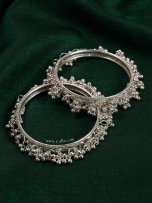 Anaya – Silver Beaded Cluster Kara Anaya – Silver Beaded Cluster Kara