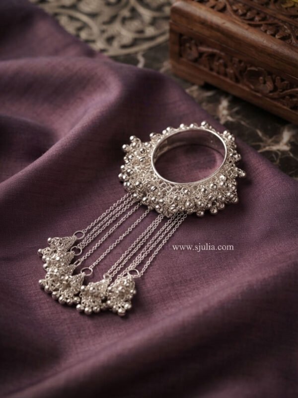 Rukhsar – Silver Beaded Chain Jhumka Kara