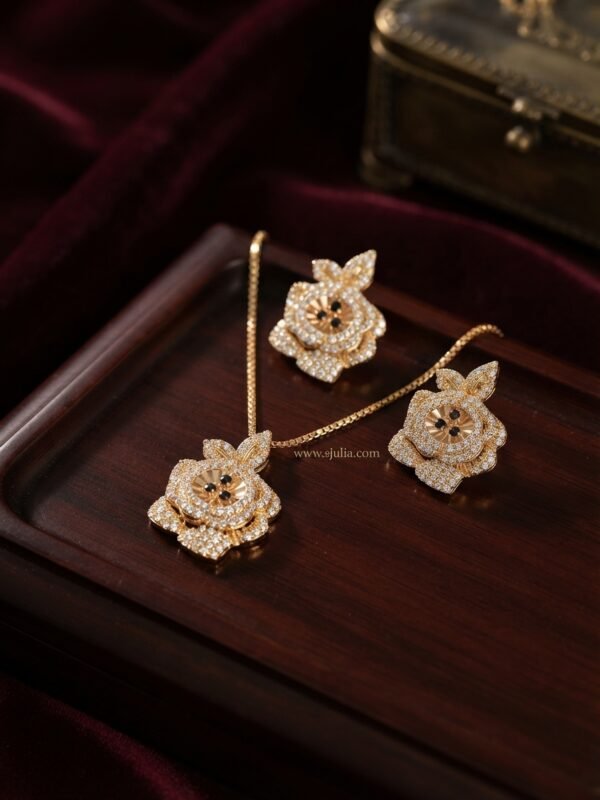 Farah – Gold Crystal Rose Pendant Set Farah – Gold Crystal Rose Pendant Set